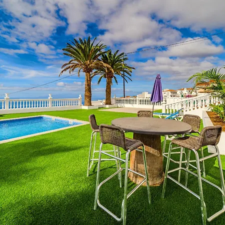 Authentic Canarian With Pool And Ocean Views Vila