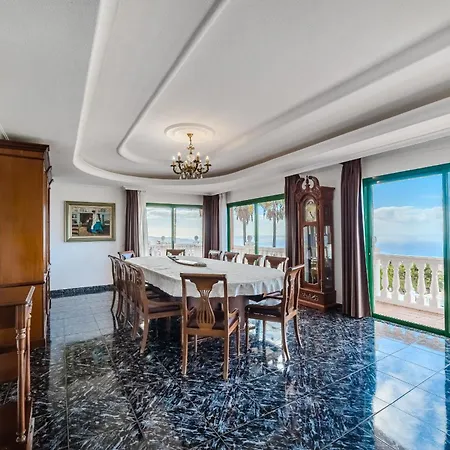 Authentic Canarian With Pool And Ocean Views